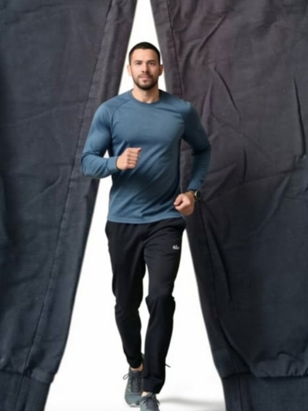 L⚫Jack and Jones Men's  Black Jogger Sportwear with JJ Logo Patch